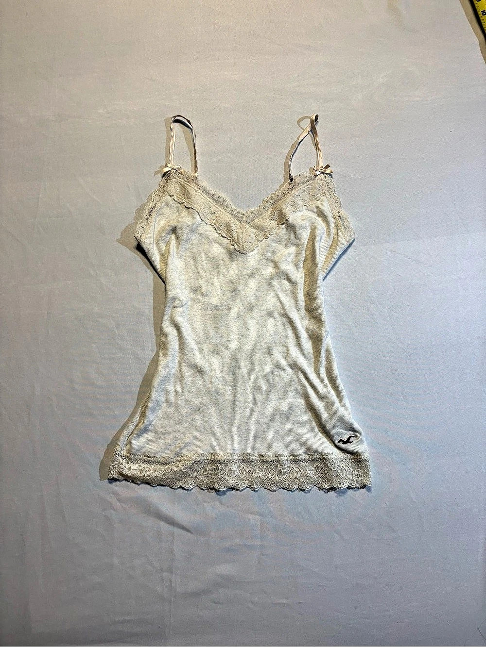 Hollister Ribbed Lace Trim Cami Cream Size Large